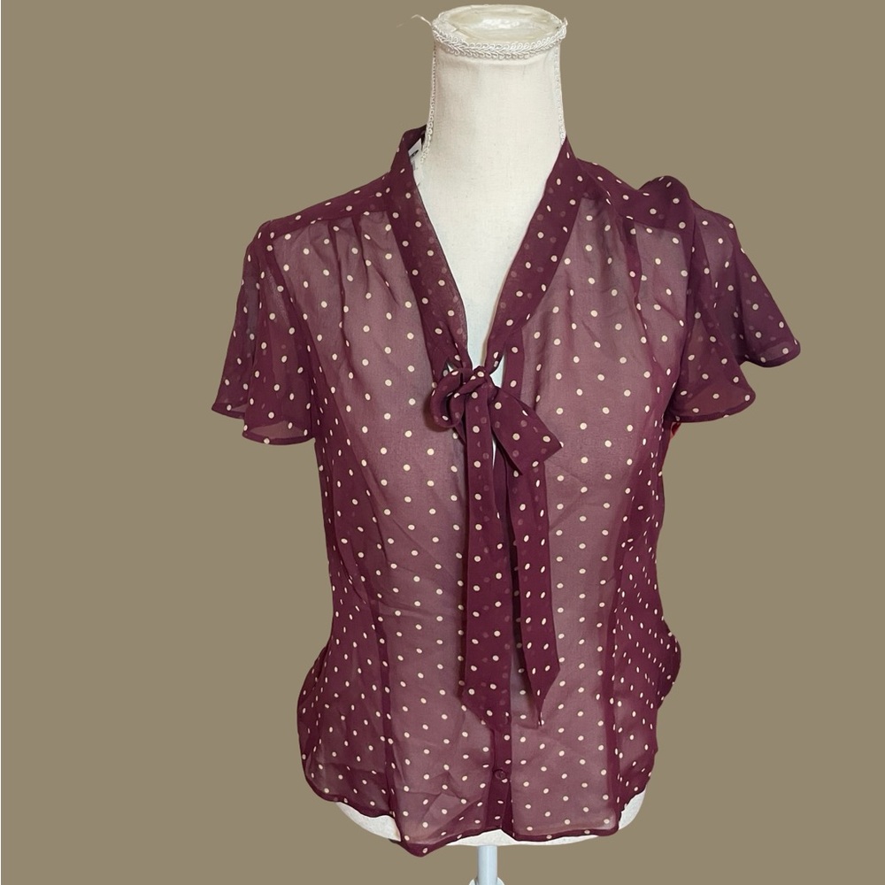 Old Navy Perfect Fit Silk polka dot button down blouse maroon tan sheer MEDIUM - Picture 15 of 16
